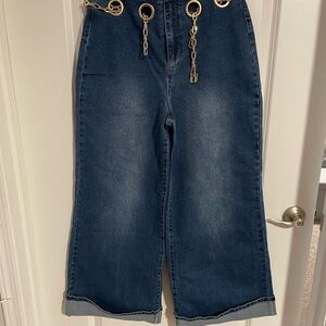 Stylish Blue B Wide-Leg Jeans with Chain Detail